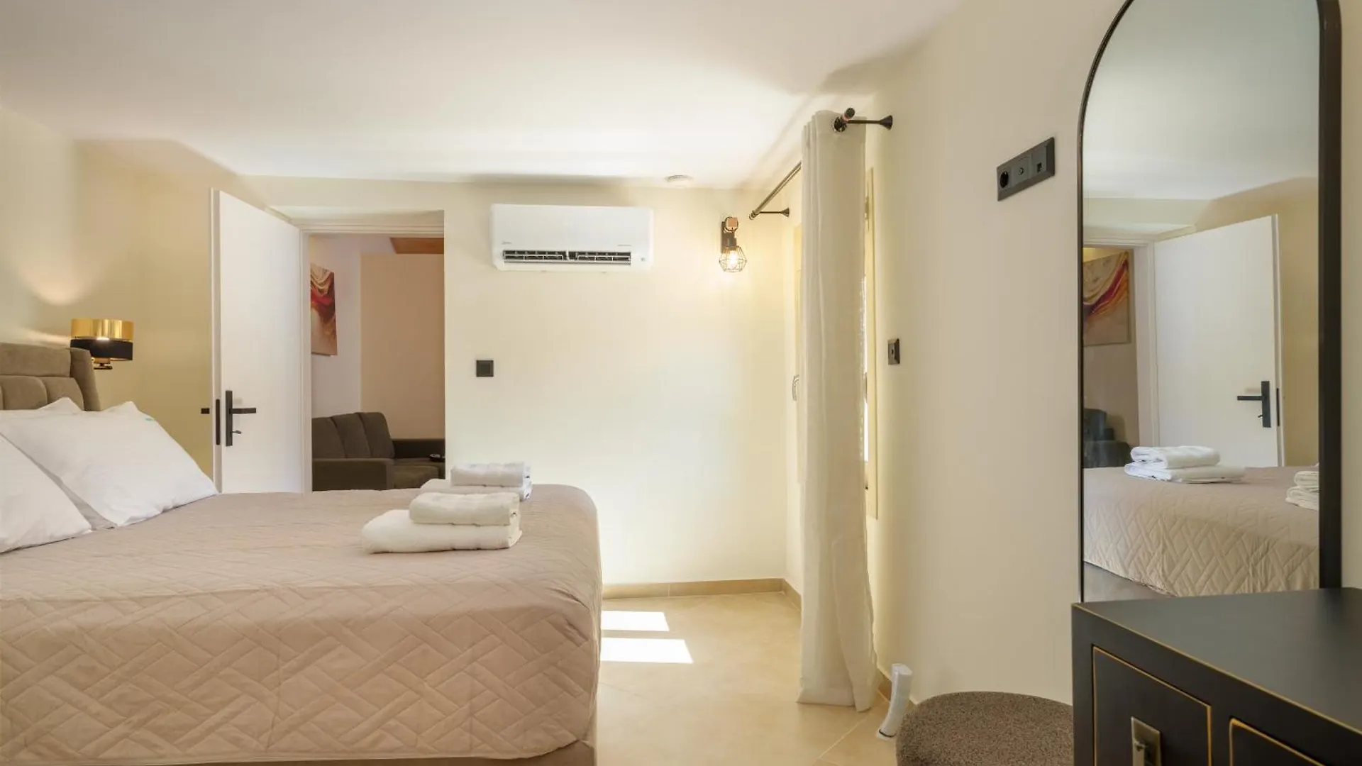 Kosmas Villas Skala